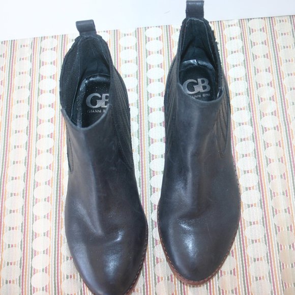 Gianni Bini Women's Black Leather Ankle Bootie Size 6 1/2 M R-461 - Picture 3 of 8